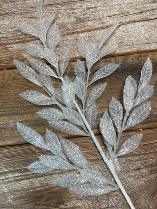 24'' PAINTED METALLIC LAUREL LEAF SPRAY -FROSTED WHITE