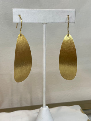 EARRINGS - GOLD NASHIRA HOOK