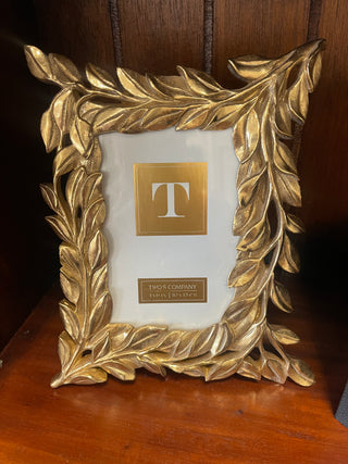 GOLDEN LAUREL PHOTO FRAME